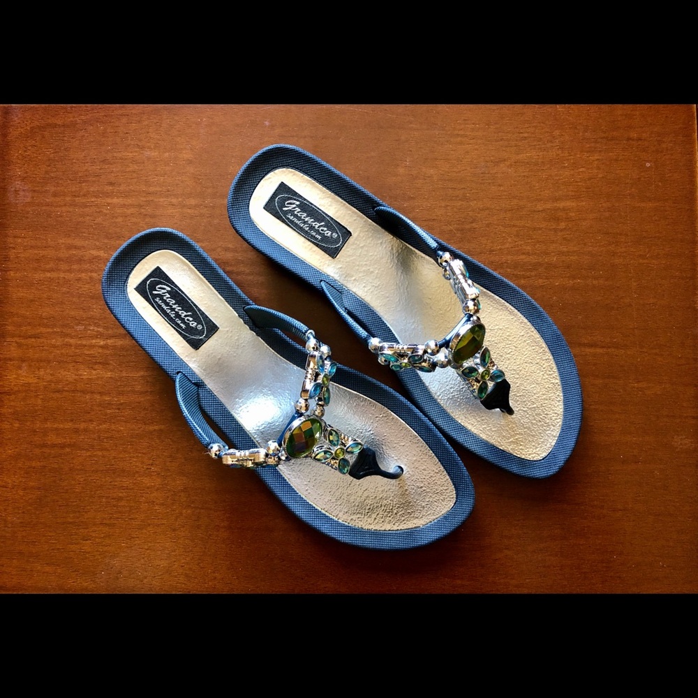 Grandco Blue Beaded Sandals Size 9